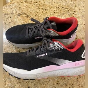 SOLD: Brooks Ghost 16 Women’s Running Shoe